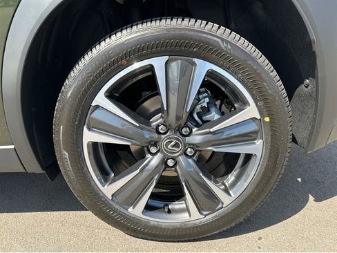 New 2026 Lexus UX 300h FWD image 23