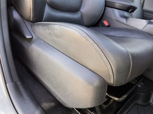 Used 2020 Toyota RAV4 Limited image 30