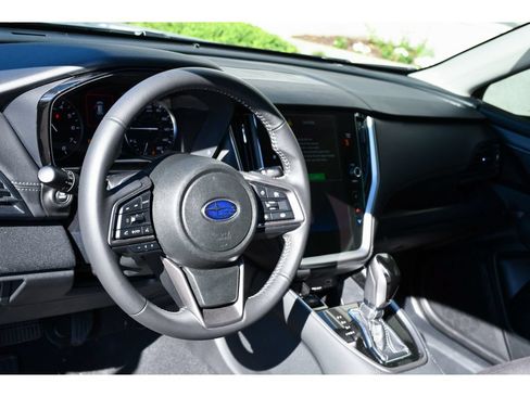 Used 2025 Subaru Outback Premium w/ Popular Package #1 AWD/4WD image 13