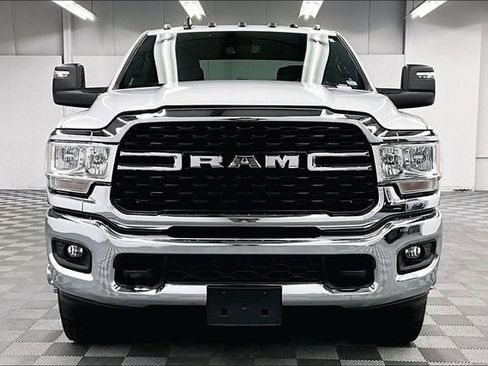 Used 2024 RAM 3500 Big Horn image 4