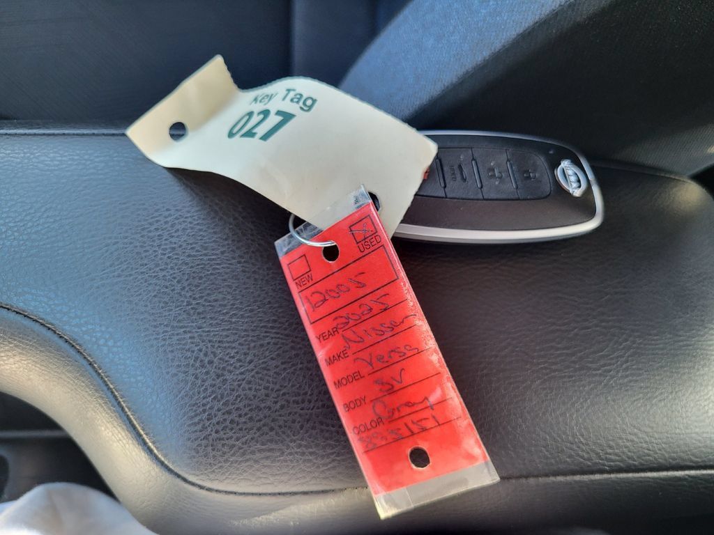 Used 2025 Nissan Versa SV w/ Trunk Package FWD image 19
