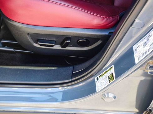 Used 2024 MAZDA CX-30 AWD 2.5 S w/ Preferred Package image 26