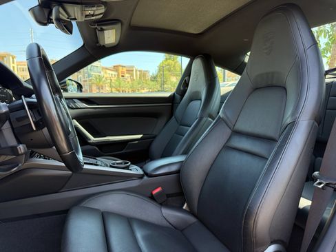 Certified 2023 Porsche 911 Carrera RWD image 5