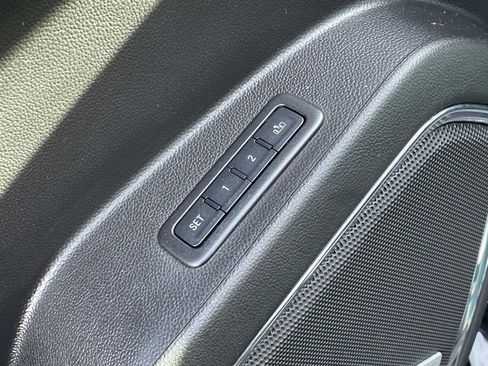 Used 2016 Chevrolet Tahoe LT image 20