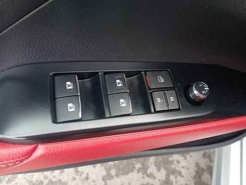 Used 2018 Toyota Camry XSE FWD image 14