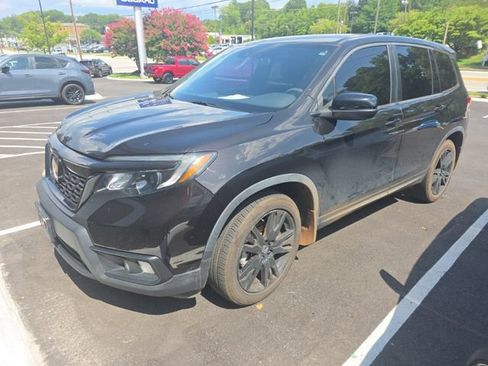 Used 2021 Honda Passport Sport image 1