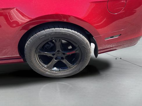 Used 2013 Ford Mustang GT RWD image 38