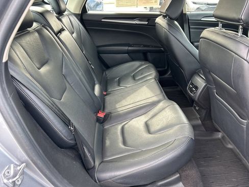 Used 2020 Ford Fusion Titanium image 20