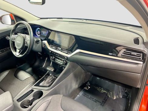 Certified 2022 Kia Niro LXS image 27