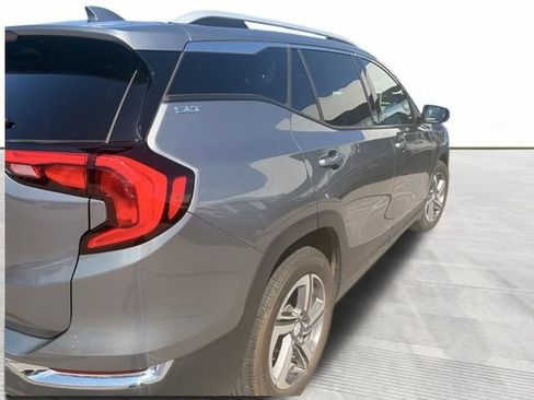 Used 2020 GMC Terrain SLT w/ LPO, Floor Liner Package FWD image 5