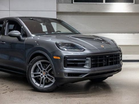 New 2026 Porsche Cayenne Coupe AWD/4WD image 13