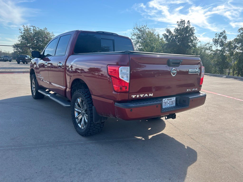 Used 2018 Nissan Titan SV w/ SV Convenience Package AWD/4WD image 3