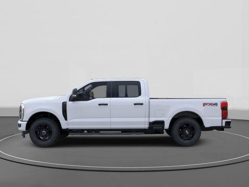 New 2026 Ford F250 4x4 Crew Cab Super Duty image 3