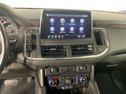 Used 2021 Chevrolet Suburban LT RWD image 25