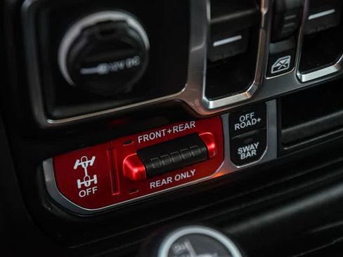 Used 2021 Jeep Wrangler Unlimited Rubicon w/ Safety Group AWD/4WD image 23