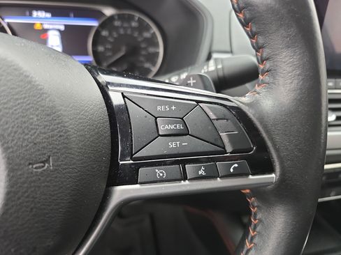 Certified 2023 Nissan Altima 2.5 SR image 17