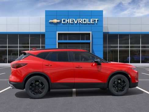 New 2025 Chevrolet Blazer LT w/ Midnight/Sport Edition image 38