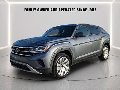 Certified 2023 Volkswagen Atlas Cross Sport SE image 3
