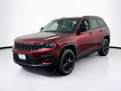 Used 2023 Jeep Grand Cherokee Limited w/ Black Appearance Package