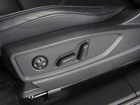 Used 2023 Audi Q5 2.0T Premium w/ Convenience Package image 23