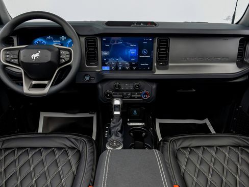 Used 2025 Ford Bronco Big Bend image 42