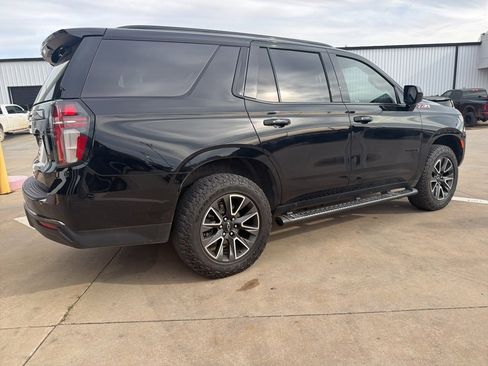 Used 2021 Chevrolet Tahoe Z71 w/ Rear Media and Nav Package image 3