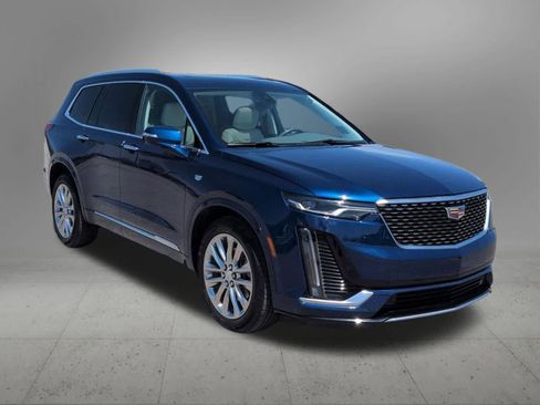 Used 2023 Cadillac XT6 Premium Luxury AWD/4WD image 8