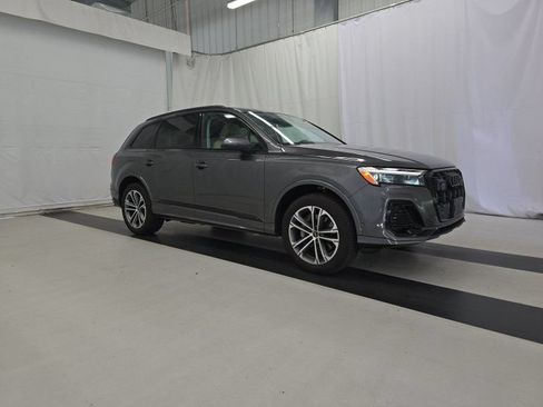 Used 2025 Audi Q7 2.0T Premium w/ Convenience Plus Package AWD/4WD image 1