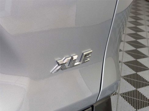 Used 2025 Toyota RAV4 XLE w/ Convenience Package FWD image 7