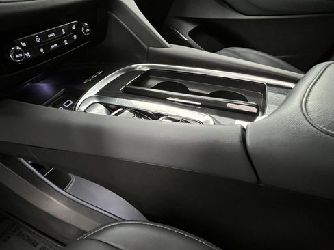 Used 2024 Buick Enclave Premium image 46