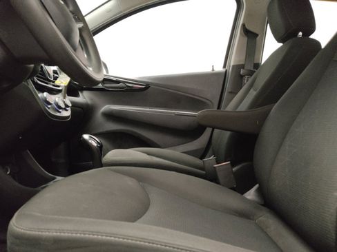 Used 2021 Chevrolet Spark LT FWD image 16