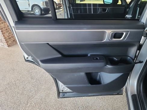 Used 2025 Hyundai Santa Fe SE image 29