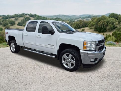 Used 2014 Chevrolet Silverado 2500 LTZ w/ LTZ Plus Package AWD/4WD image 1