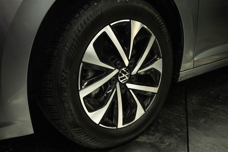 Used 2024 Volkswagen Jetta S FWD image 3