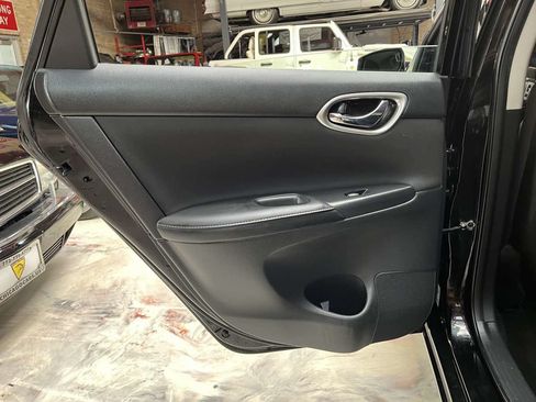 Used 2019 Nissan Sentra SV FWD image 29