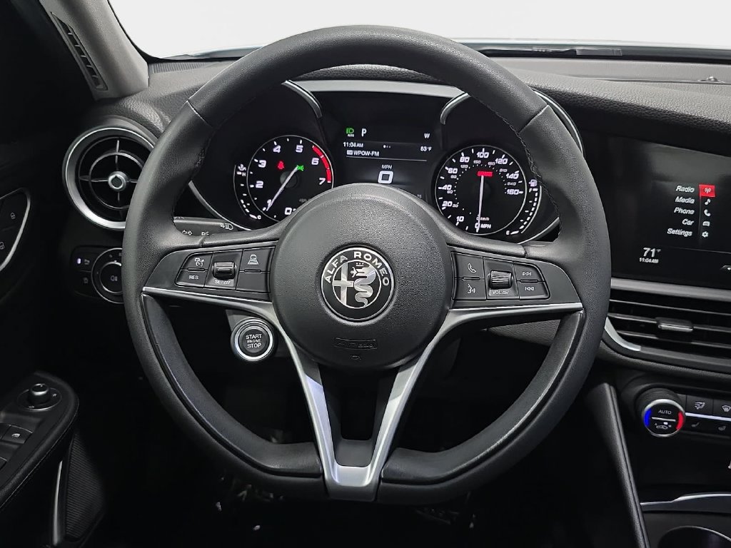 Used 2019 Alfa Romeo Giulia AWD image 13