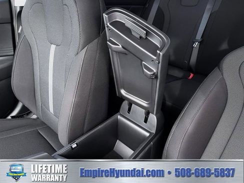 New 2026 Hyundai Elantra SE FWD image 17