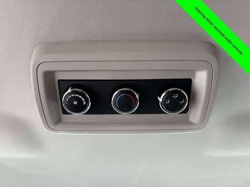 Used 2019 Dodge Journey SE FWD image 25