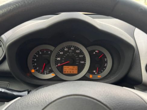 Used 2007 Toyota RAV4 Sport w/ Tow Prep Pkg AWD/4WD image 9