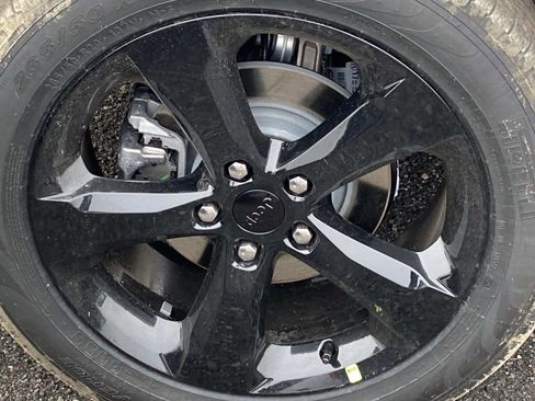 New 2026 Jeep Grand Cherokee Limited image 3