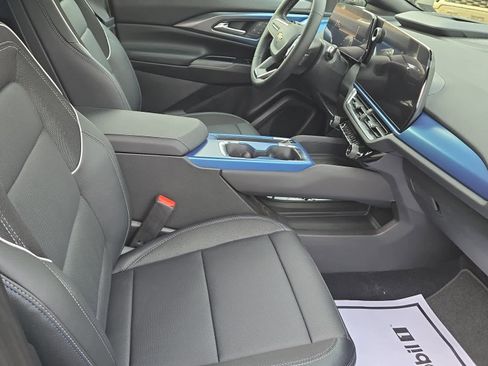 New 2026 Chevrolet Equinox EV LT image 45