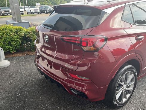 Used 2022 Buick Encore GX Select w/ Sport Touring Package image 6