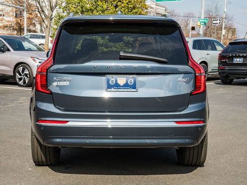 Used 2025 Volvo XC90 B6 Plus image 6