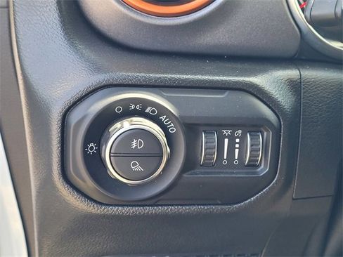 Used 2022 Jeep Gladiator Mojave w/ Trailer Tow Package image 26