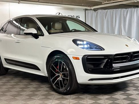 Used 2024 Porsche Macan S AWD/4WD image 1