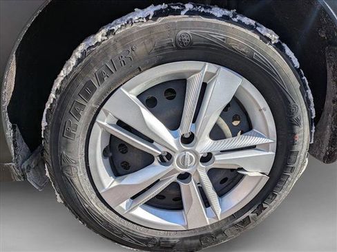 Used 2019 Nissan Kicks S w/ Exterior Package image 10