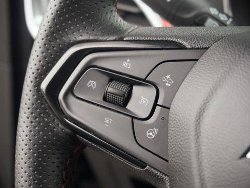 Used 2023 Chevrolet TrailBlazer RS w/ Sun and Liftgate Package AWD/4WD image 15