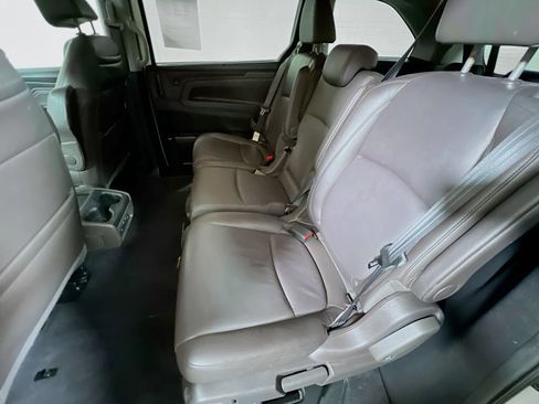 Used 2018 Honda Odyssey Touring image 22