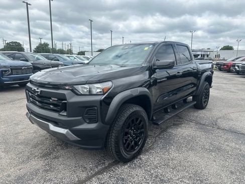 Used 2024 Chevrolet Colorado Trail Boss w/ Advanced Trailering Package AWD/4WD image 7
