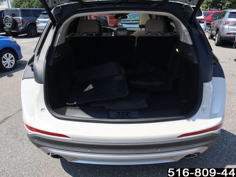 Used 2022 Lincoln Corsair AWD w/ Premium Package image 28